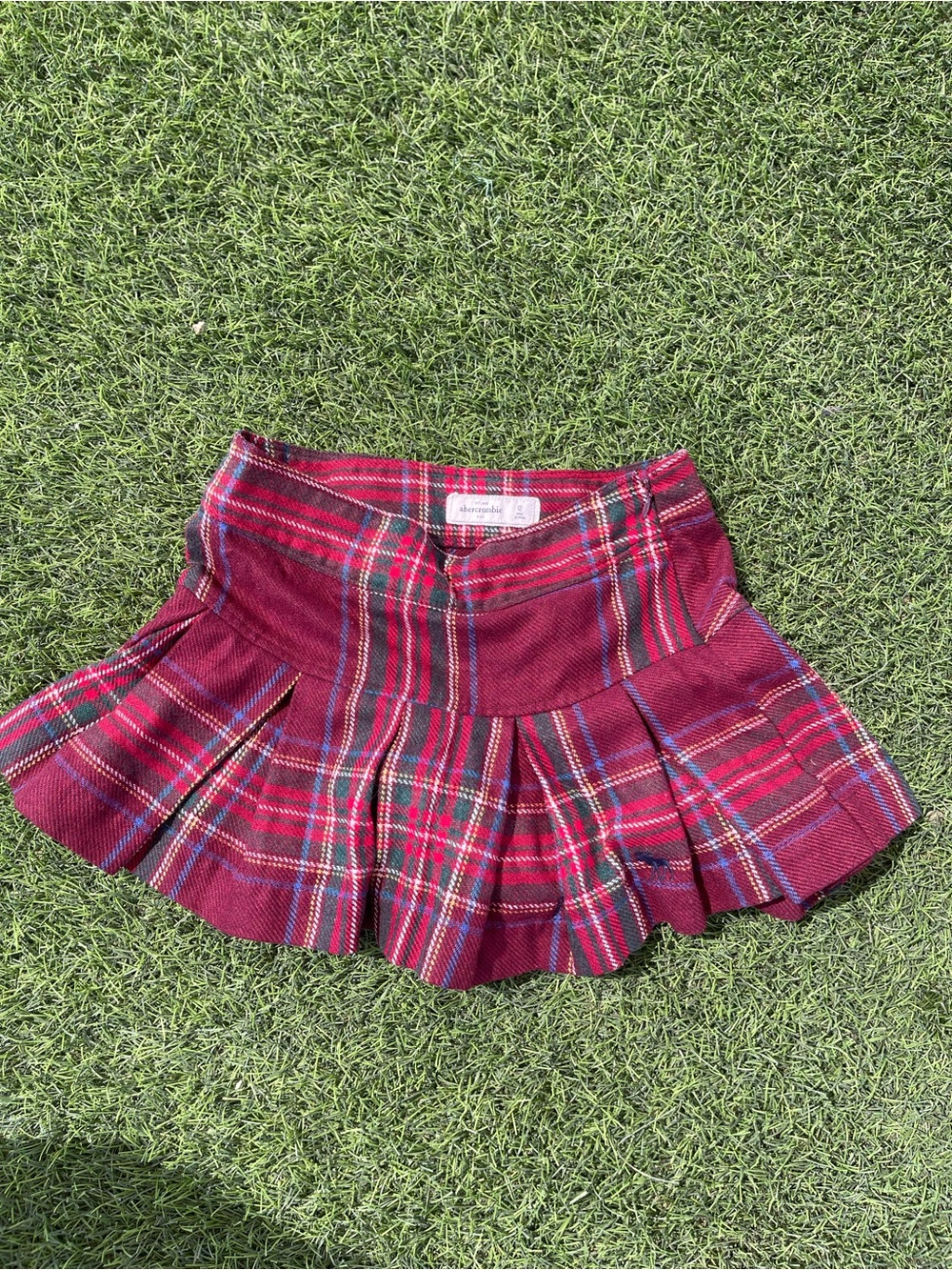 Abercrombie & Fitch Red Plaid Pleated Skater Mini Skirt size XS.   12 on kids